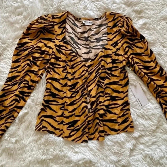 Reformation tiger print blouse - Picture 1 of 5